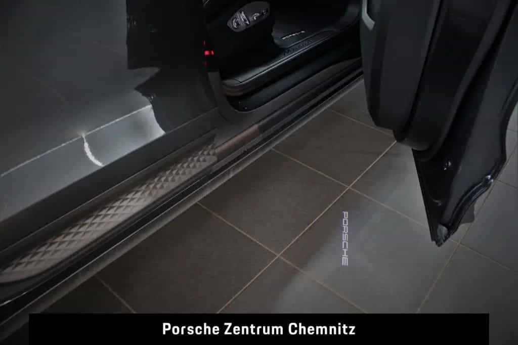 Porsche Macan LED-Matrix;Pano;14-Wege;AHZV 08/2023-photo-23