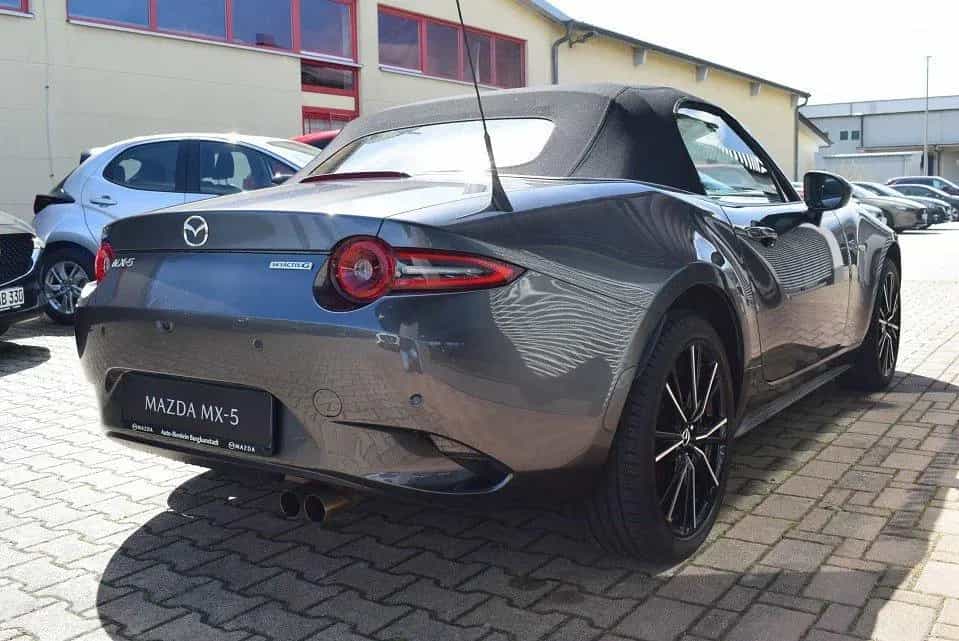 Mazda MX-5 2.0 184PS Exclusive-Line Bose Matrix-LED uv 09/2024-photo-15