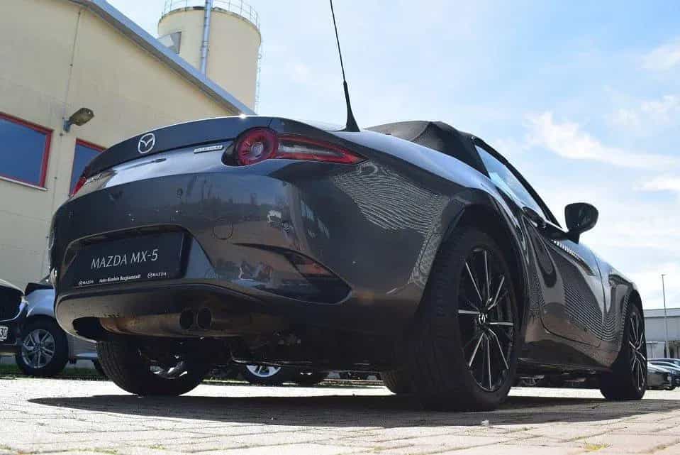 Mazda MX-5 2.0 184PS Exclusive-Line Bose Matrix-LED uv 09/2024-photo-16