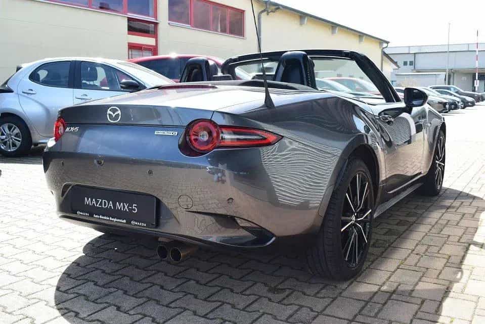 Mazda MX-5 2.0 184PS Exclusive-Line Bose Matrix-LED uv 09/2024-photo-28