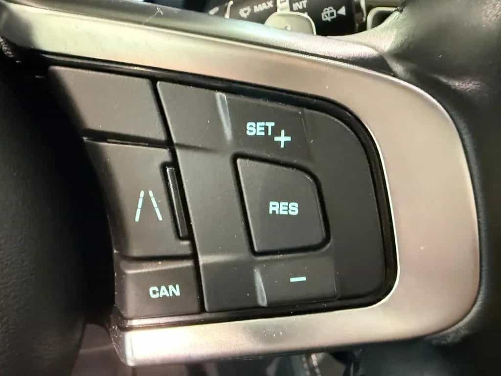 Jaguar F-Pace R-Sport AWD XENON LED SHZ PDC APP 08/2019-photo-17