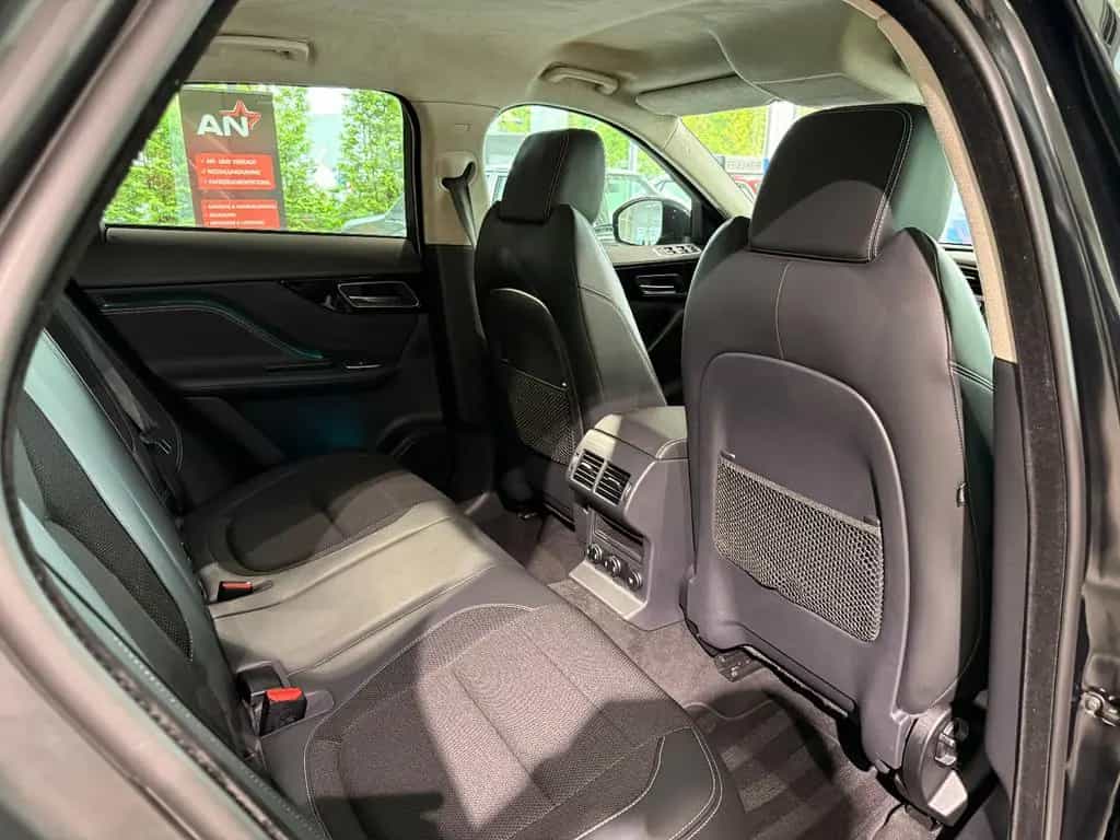 Jaguar F-Pace R-Sport AWD XENON LED SHZ PDC APP 08/2019-photo-19