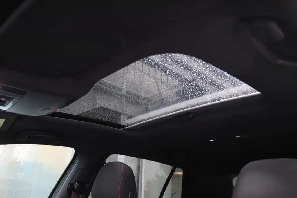 Volkswagen Golf VII GTI TCR*AKRAPOVIC*PANODACH*CARPLAY* 10/2019-photo-24
