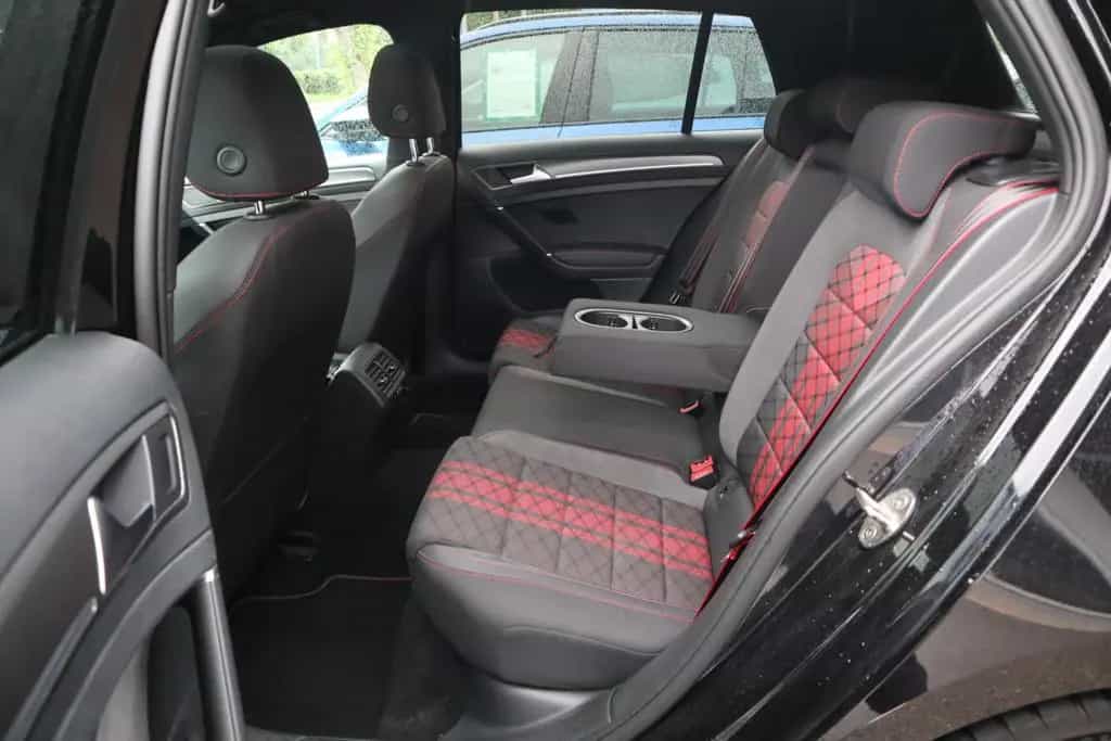 Volkswagen Golf VII GTI TCR*AKRAPOVIC*PANODACH*CARPLAY* 10/2019-photo-9