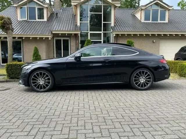 Mercedes-Benz C 200 Coupé AMG LINE panorama dach NAVI kamera L 03/2016-photo-1