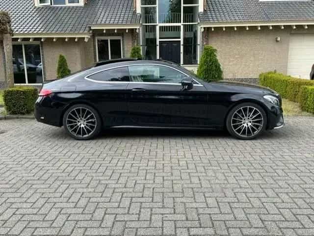 Mercedes-Benz C 200 Coupé AMG LINE panorama dach NAVI kamera L 03/2016-photo-4