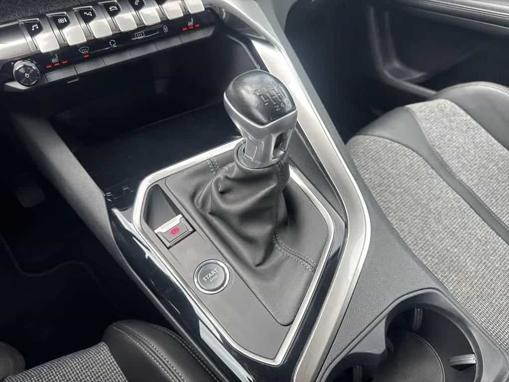 Peugeot 5008 Allure 1.2 PureTech 130 WR  7-Sitzer LED 02/2019-photo-21