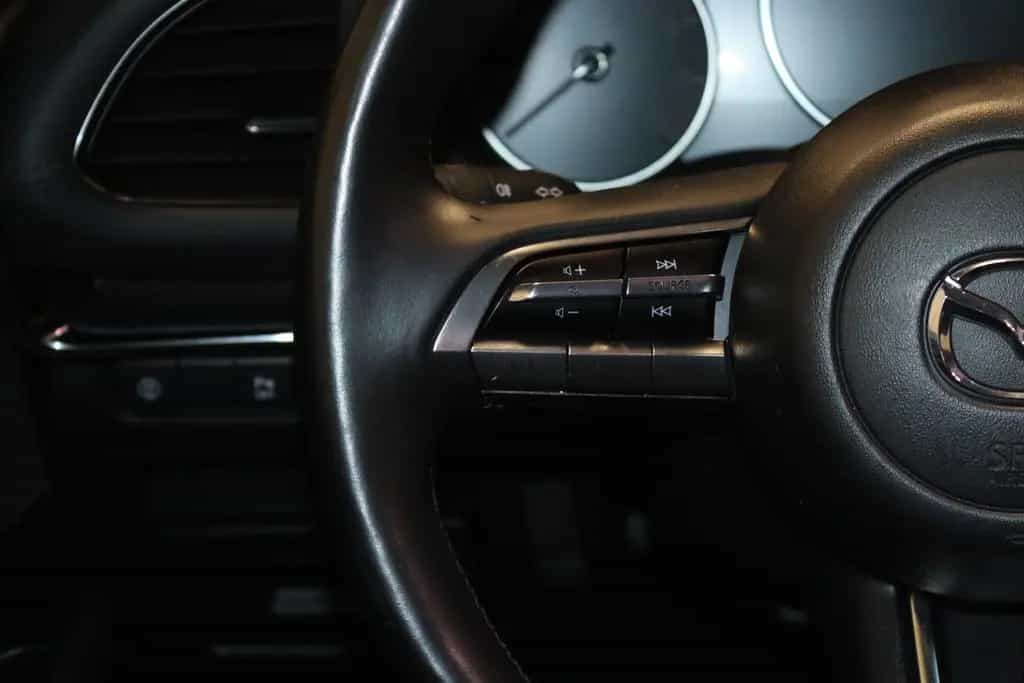 Mazda 3 2.0 SKYACTIVE-G M-Hybrid-NAV-LED-HUD-KAMERA- 10/2020-photo-11