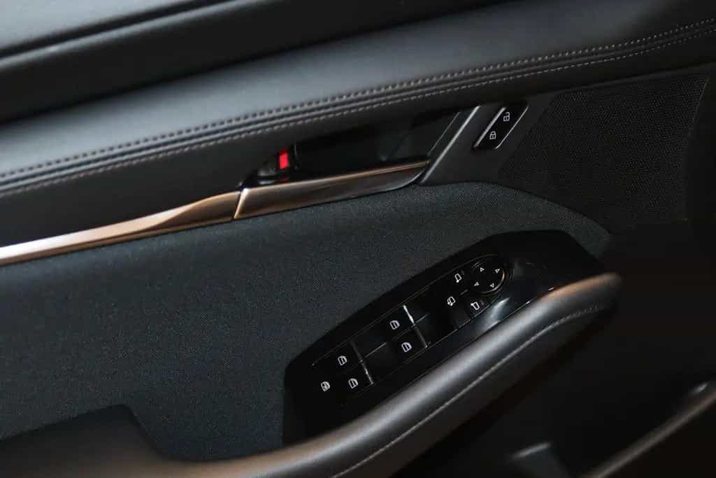 Mazda 3 2.0 SKYACTIVE-G M-Hybrid-NAV-LED-HUD-KAMERA- 10/2020-photo-8