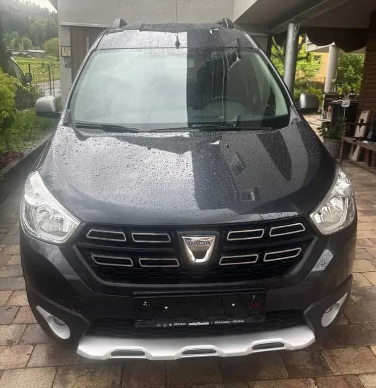 Dacia Dokker Stepway 102PS - 1,3L Turbo - Nur 64426km 12/2019-photo-1