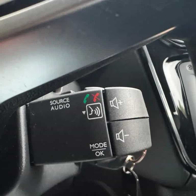 Dacia Dokker Stepway 102PS - 1,3L Turbo - Nur 64426km 12/2019-photo-16