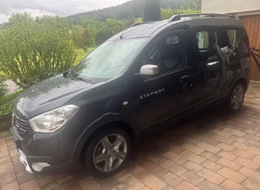 Dacia Dokker Stepway 102PS - 1,3L Turbo - Nur 64426km 12/2019-photo-2