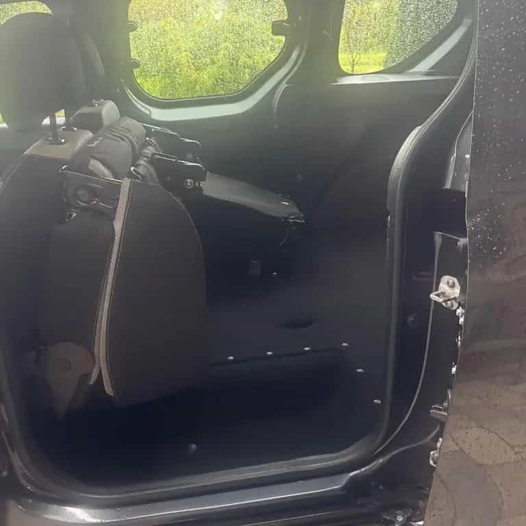 Dacia Dokker Stepway 102PS - 1,3L Turbo - Nur 64426km 12/2019-photo-22