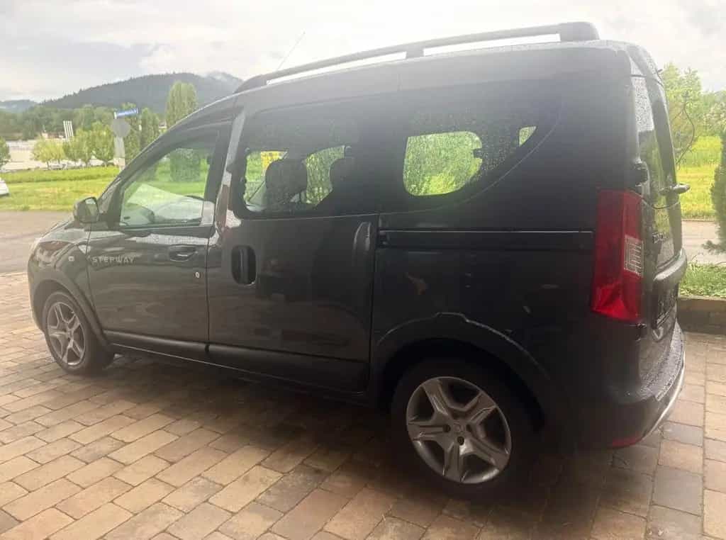 Dacia Dokker Stepway 102PS - 1,3L Turbo - Nur 64426km 12/2019-photo-5