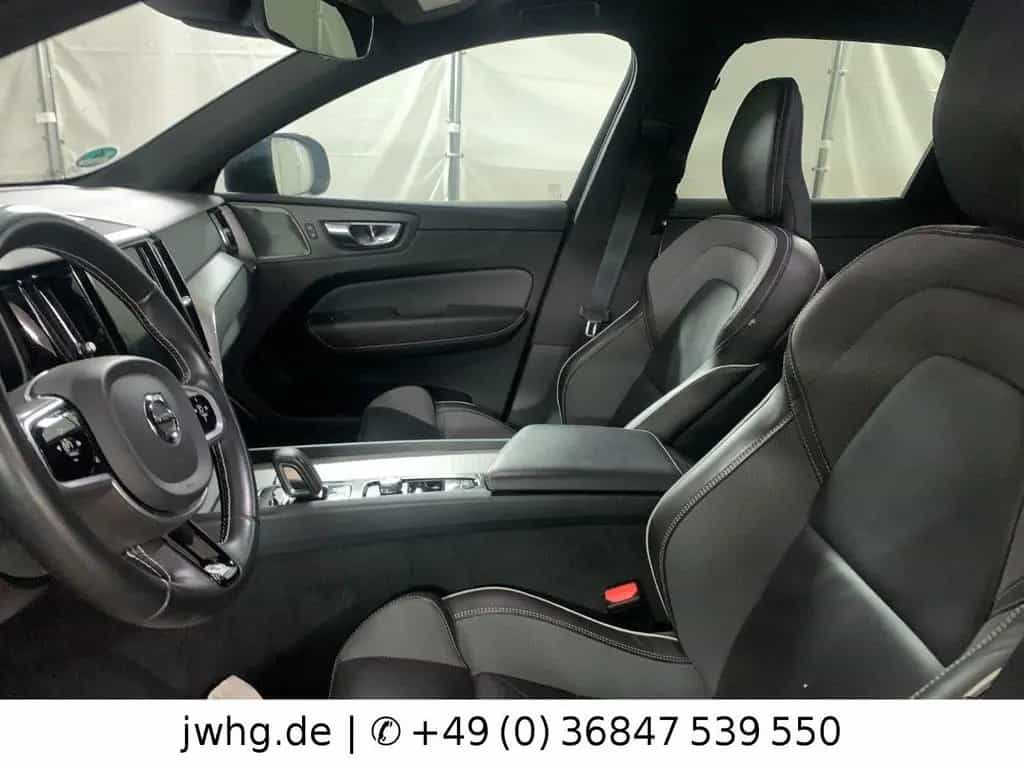 Volvo XC60 R Design AWD D 21"Zoll Memory H&K Kamera 03/2020-photo-9