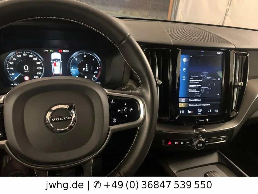 Volvo XC60 R Design AWD D 21"Zoll Memory H&K Kamera 03/2020-photo-13