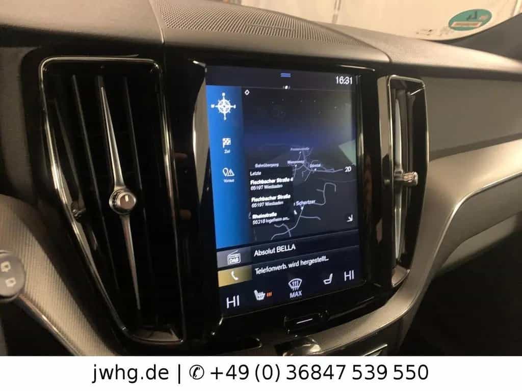 Volvo XC60 R Design AWD D 21"Zoll Memory H&K Kamera 03/2020-photo-14