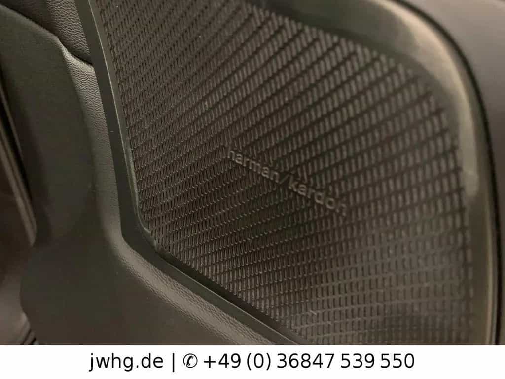 Volvo XC60 R Design AWD D 21"Zoll Memory H&K Kamera 03/2020-photo-2