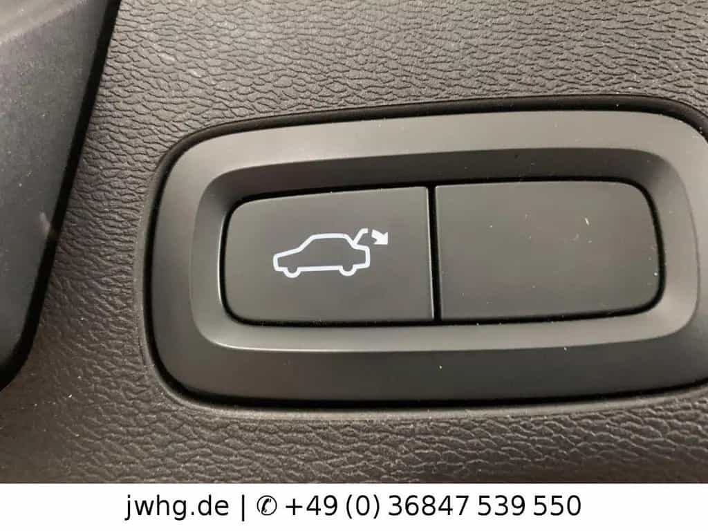 Volvo XC60 R Design AWD D 21"Zoll Memory H&K Kamera 03/2020-photo-4