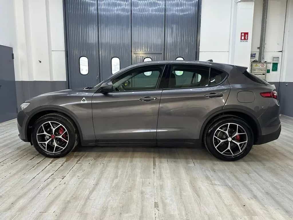 Alfa Romeo Stelvio 2.2 Turbodiesel 190CV AT8 Q4 11/2020-photo-4