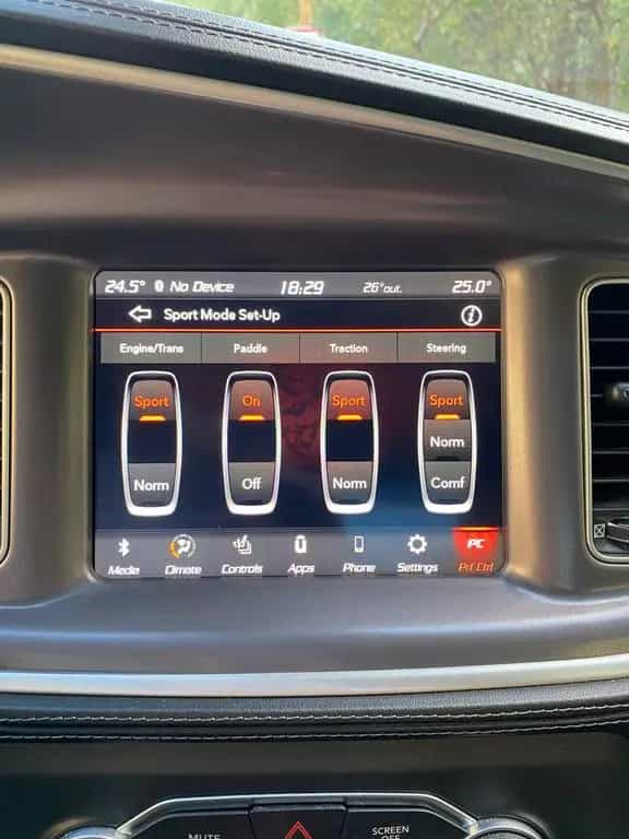 Dodge Charger 01/2022-photo-11
