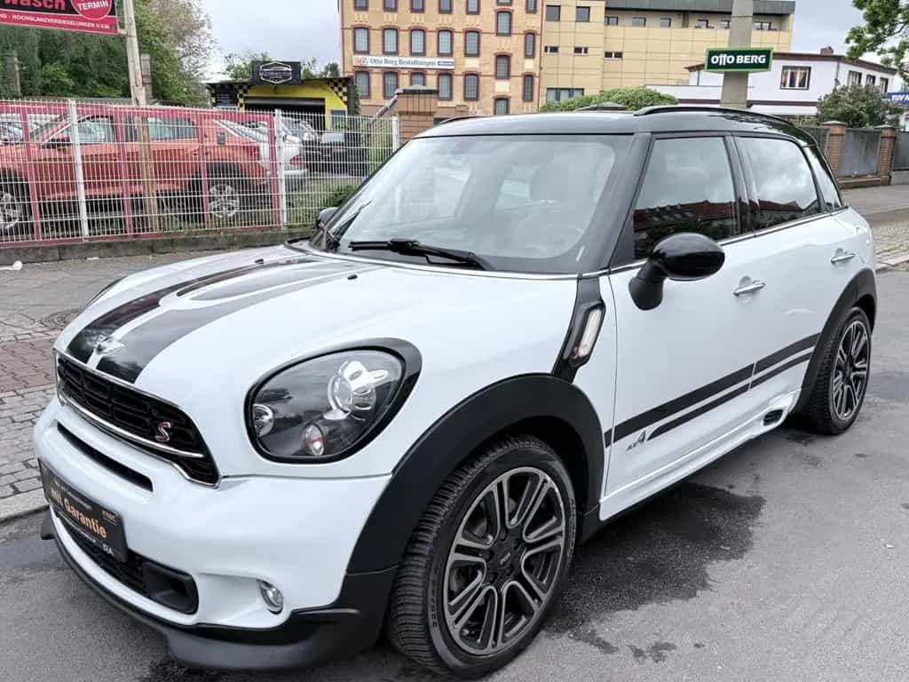 MINI Countryman S (Cooper) COUNTRYMAN S COOPER S ALL4+NAVI+XENON+LEDER+SHZ+ 03/2015-photo-0