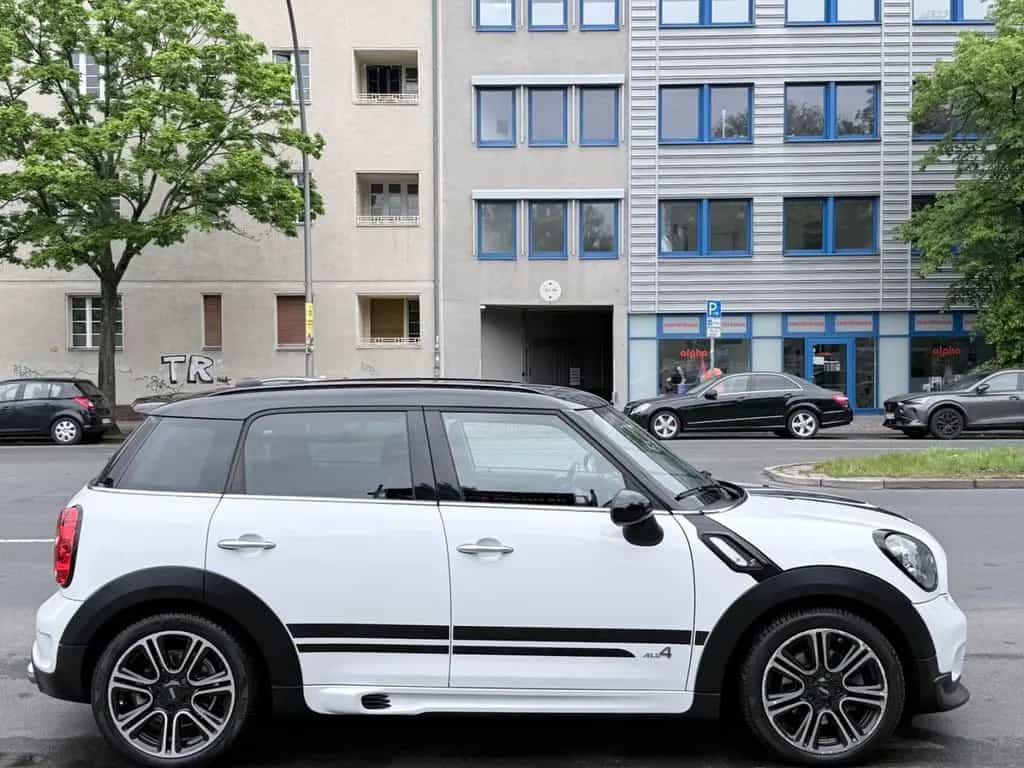 MINI Countryman S (Cooper) COUNTRYMAN S COOPER S ALL4+NAVI+XENON+LEDER+SHZ+ 03/2015-photo-4