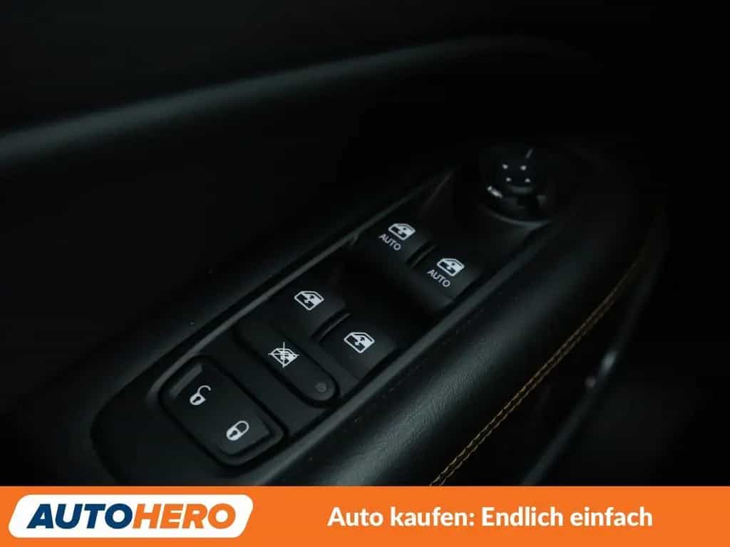Jeep Compass 2.0 M-Jet Limited 4WD Aut*NAVI*XENON*ACC 12/2017-photo-23