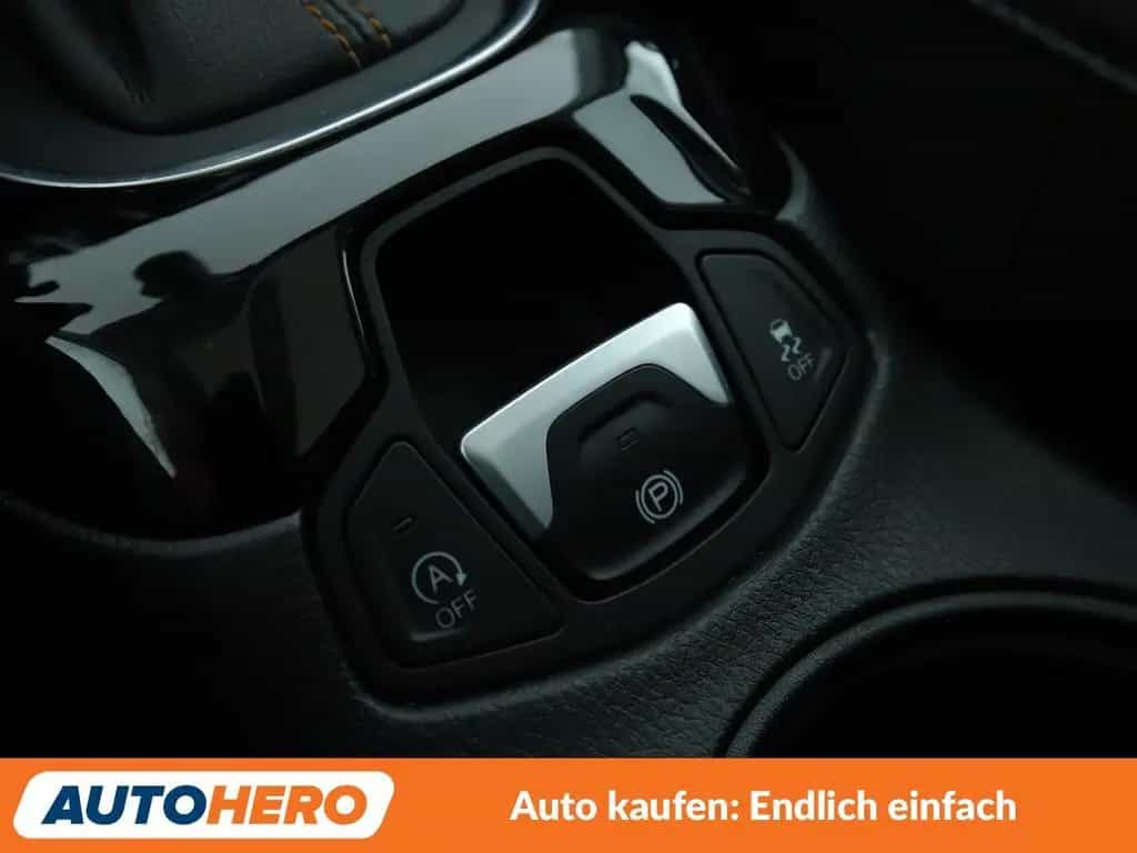 Jeep Compass 2.0 M-Jet Limited 4WD Aut*NAVI*XENON*ACC 12/2017-photo-28