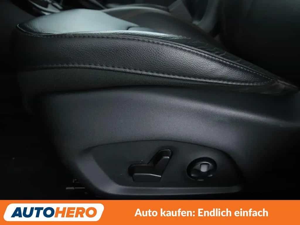 Jeep Compass 2.0 M-Jet Limited 4WD Aut*NAVI*XENON*ACC 12/2017-photo-30