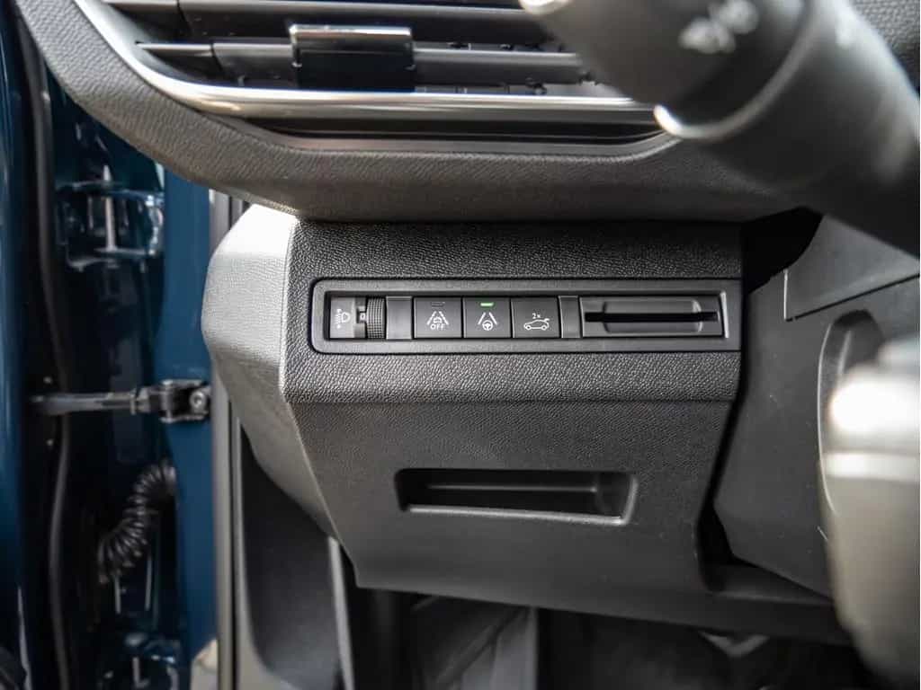 Peugeot 3008 1.2 Allure Pack EAT8 KAMERA NAVI ACC LED 12/2023-photo-20