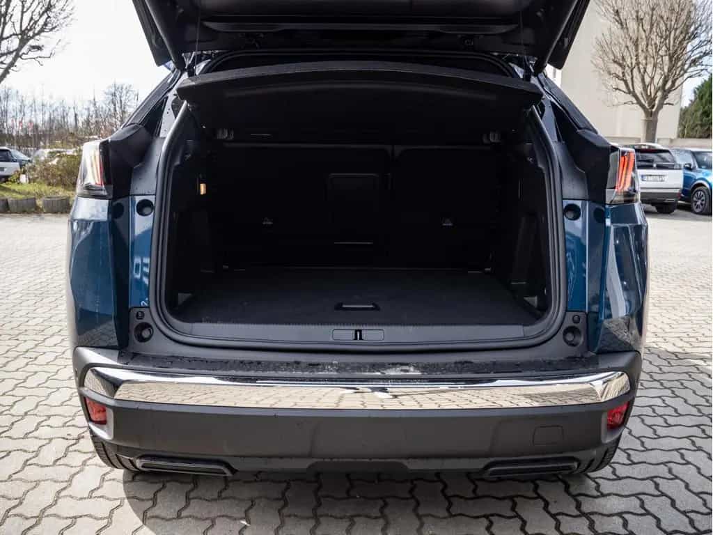 Peugeot 3008 1.2 Allure Pack EAT8 KAMERA NAVI ACC LED 12/2023-photo-3