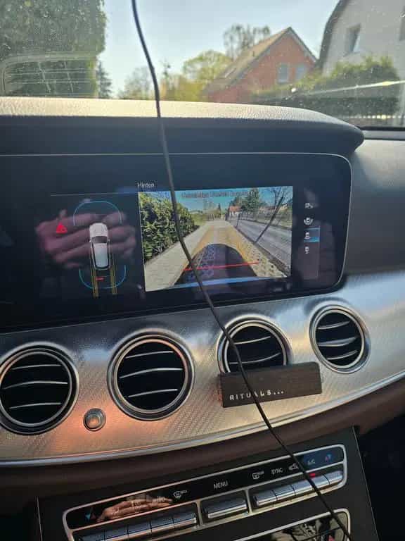Mercedes-Benz E 200 T Autom. - 09/2021-photo-11