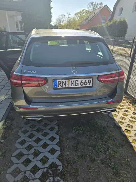 Mercedes-Benz E 200 T Autom. - 09/2021-photo-3