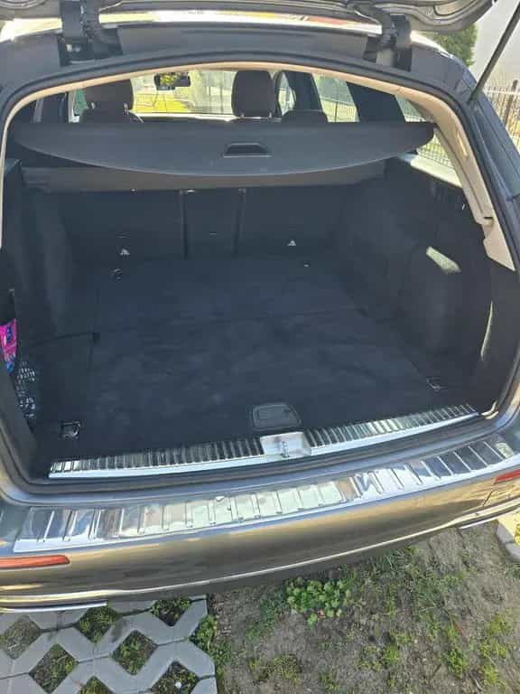Mercedes-Benz E 200 T Autom. - 09/2021-photo-4