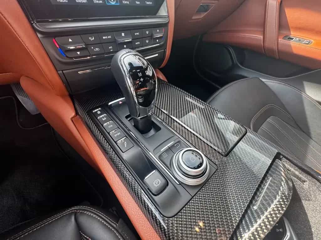 Maserati Quattroporte SQ4 *Full Carbon*H&K Sound*21' Zoll 05/2017-photo-31