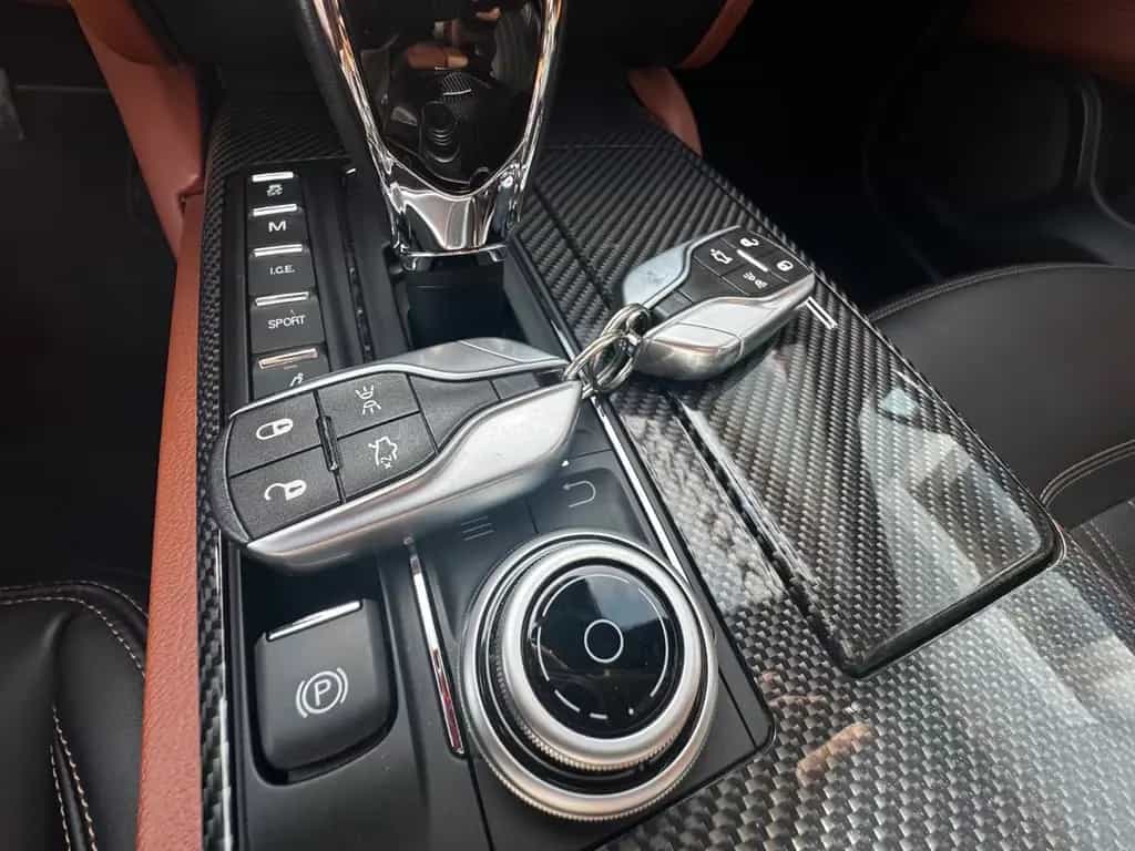 Maserati Quattroporte SQ4 *Full Carbon*H&K Sound*21' Zoll 05/2017-photo-33