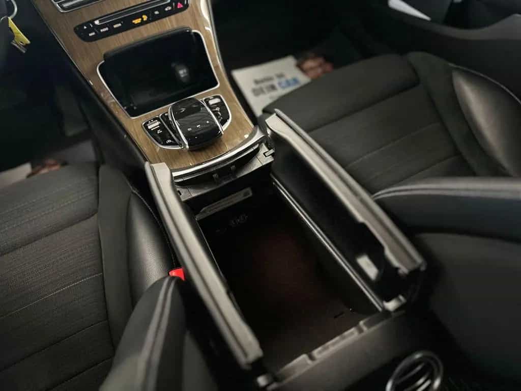 Mercedes-Benz C 200 CGI Exclusive *LED*AHK*TEMP*NAVI* 05/2017-photo-22