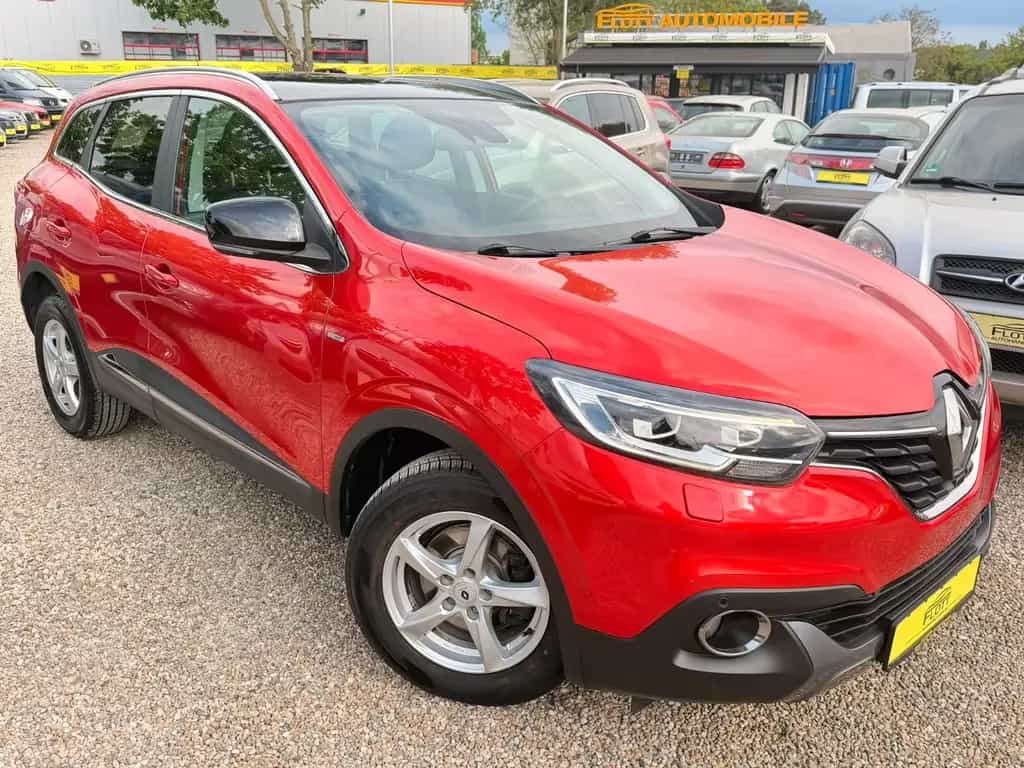 Renault Kadjar Bose Edition*Pano*2.HD*TÜV NEU 07/2016-photo-0