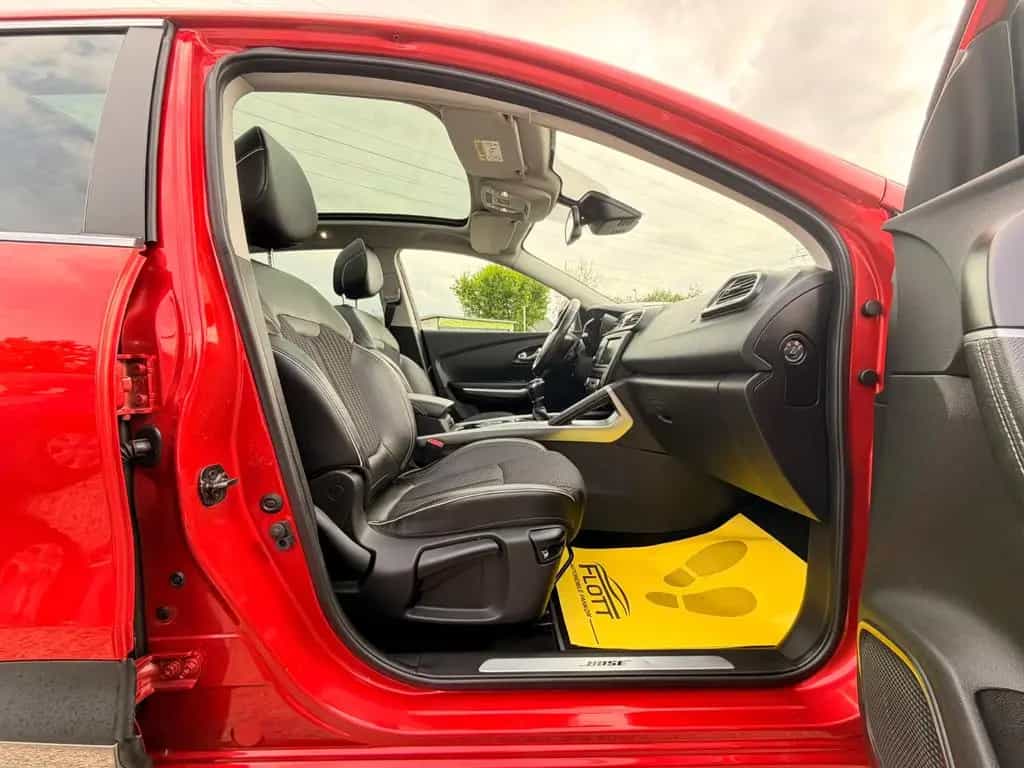 Renault Kadjar Bose Edition*Pano*2.HD*TÜV NEU 07/2016-photo-8