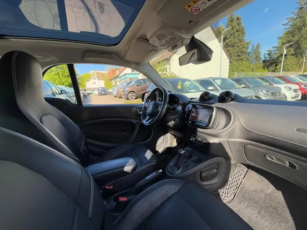 Smart ForTwo BRABUS-109PS*XCLUSIVE*1.HAND*KAMERA* 10/2016-photo-23