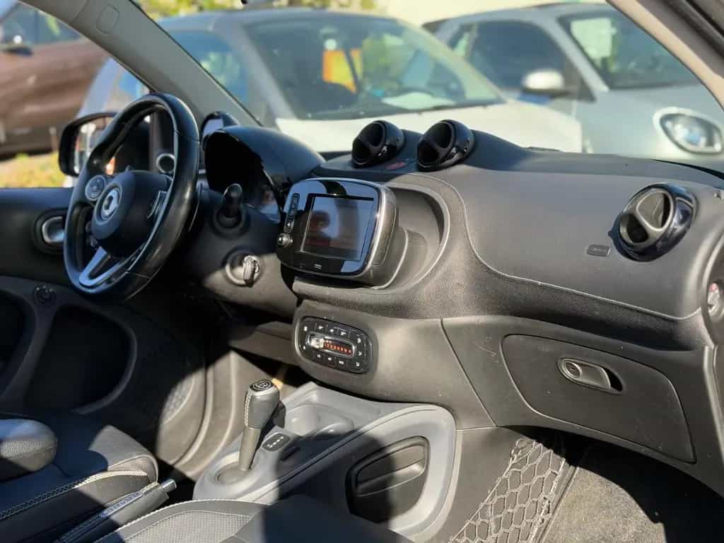 Smart ForTwo BRABUS-109PS*XCLUSIVE*1.HAND*KAMERA* 10/2016-photo-24