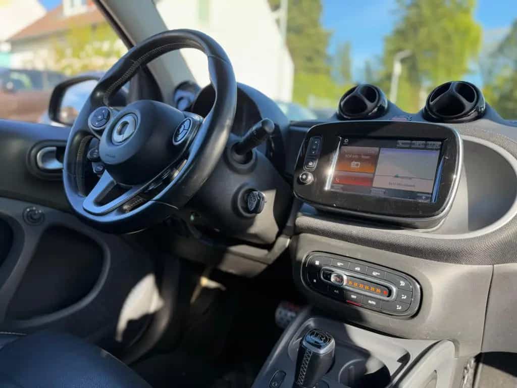 Smart ForTwo BRABUS-109PS*XCLUSIVE*1.HAND*KAMERA* 10/2016-photo-26