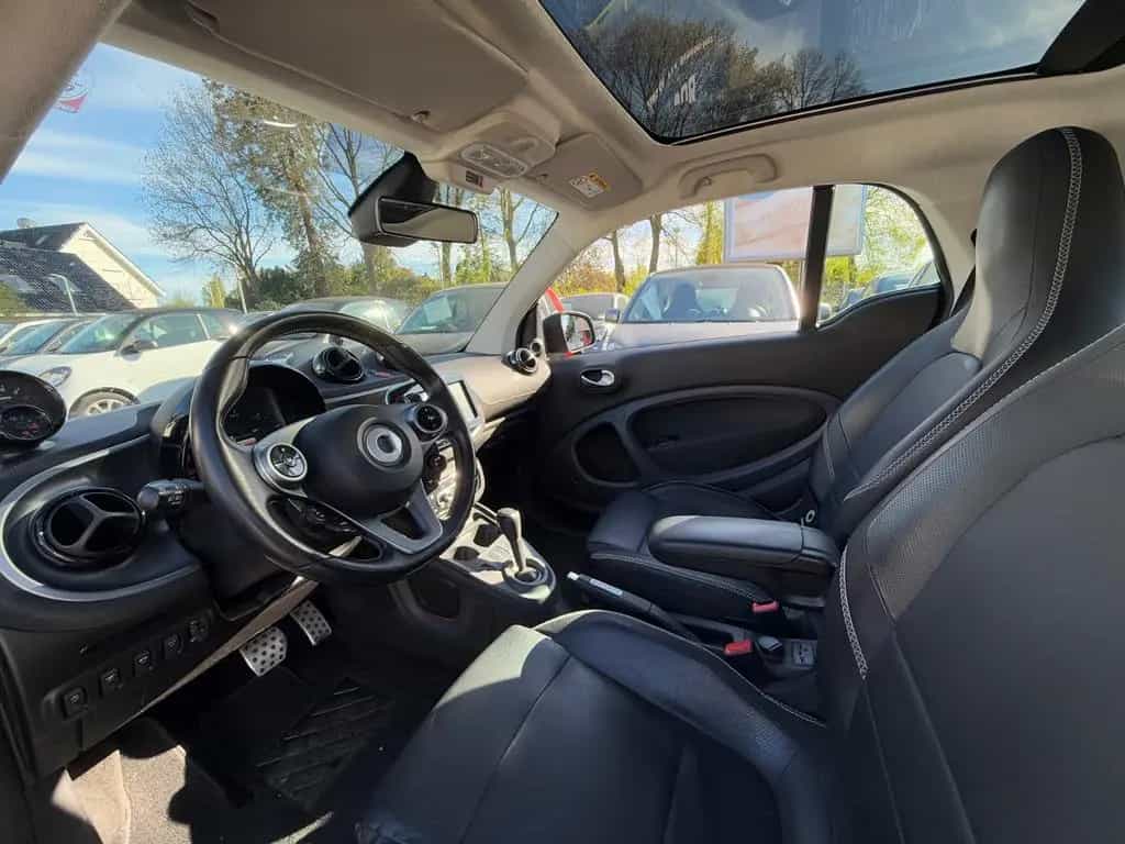 Smart ForTwo BRABUS-109PS*XCLUSIVE*1.HAND*KAMERA* 10/2016-photo-40