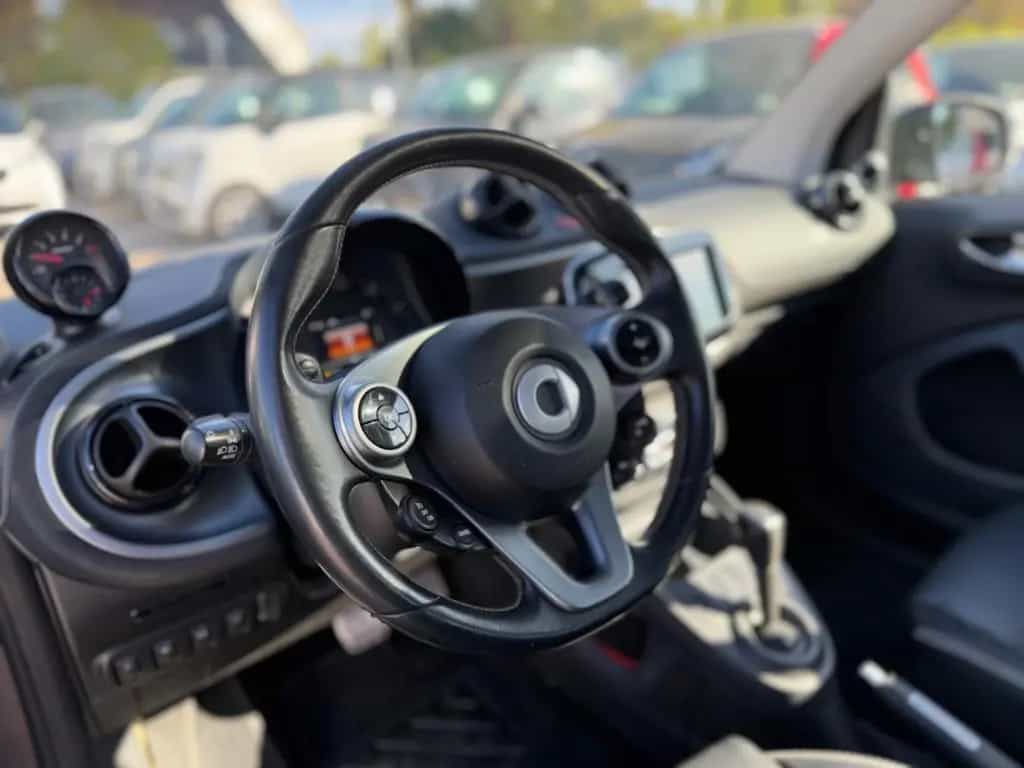 Smart ForTwo BRABUS-109PS*XCLUSIVE*1.HAND*KAMERA* 10/2016-photo-42