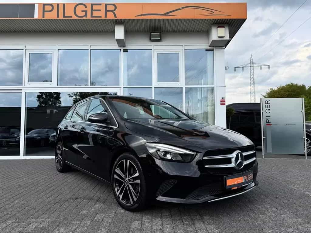 Mercedes-Benz B-Class Edition*CarPlay*PDC*Kamera*Temp*LED*Leder 11/2019-photo-0