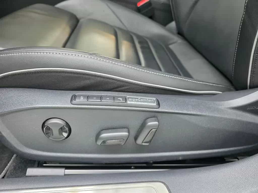 Volkswagen Arteon R-Line 4Motion Pano Stand-Hzg H&K Leder 11/2020-photo-12