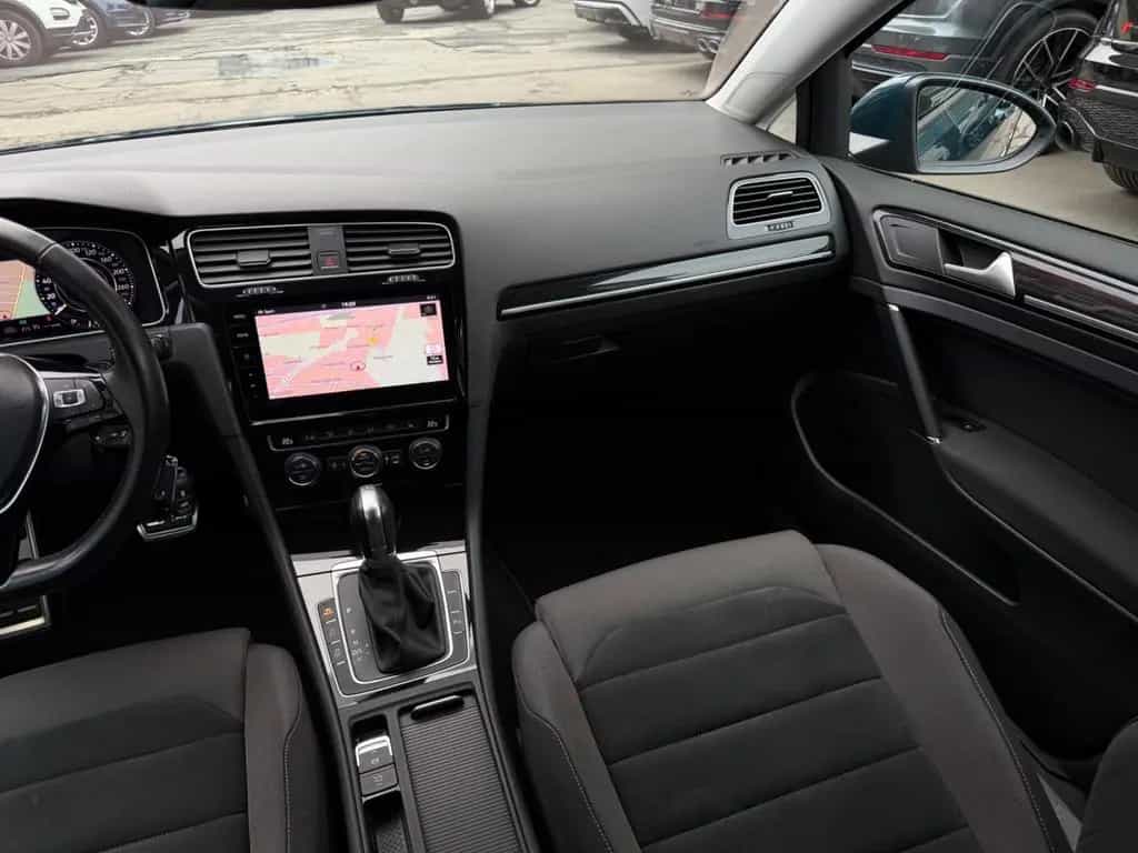 Volkswagen Golf VII Lim. Highline 05/2017-photo-25