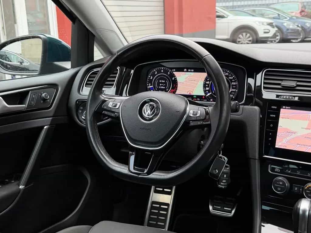 Volkswagen Golf VII Lim. Highline 05/2017-photo-27