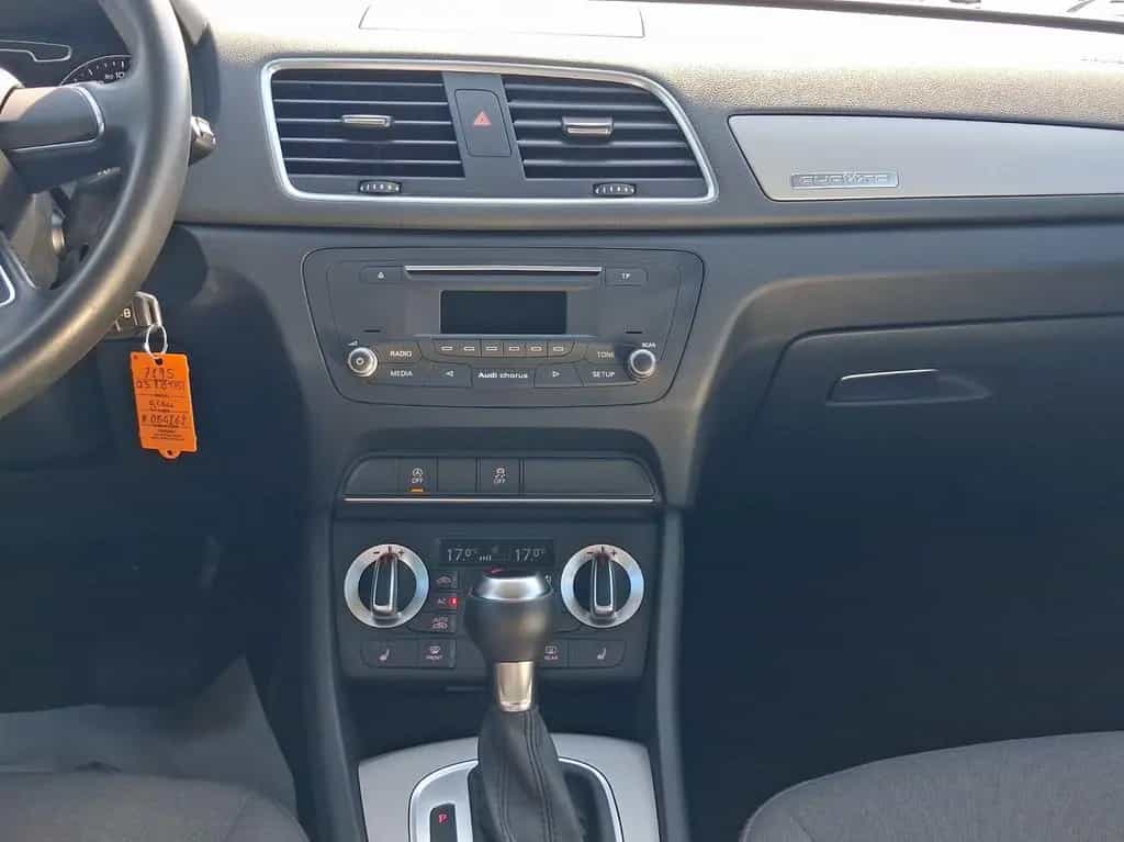 Audi Q3 2,0l TFSI quattro 03/2013-photo-13